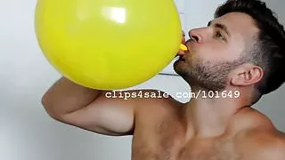 Balloon Fetish - Chris Sitting on Balloons