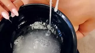 Glam beauty deepthroats an enormous dick