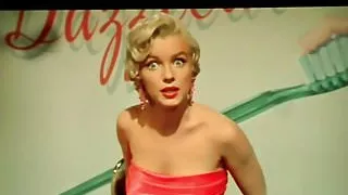 jacking to Marylyn tits