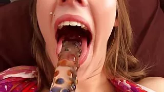 Mofos - Shes A Freak - Check the Gape In This Promo Tape sta