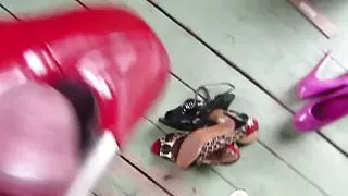 walking with a heel's MASSAGE after holidays