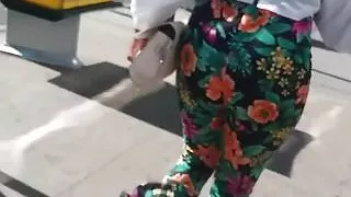 Skinny Sex Black Lady Big Booty With Gap.mp4