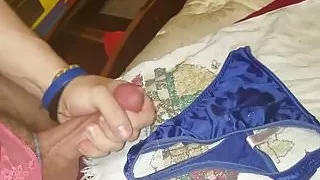 Crossdresser, Masturbation