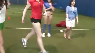 Queening sorority senior hazes les babes