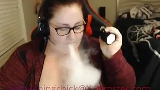 BBWVapingChick