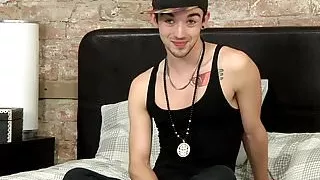 Lusty cock sucker Michael Wyatt gets naughty solo