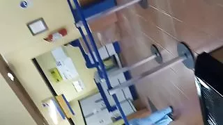 Flashing culona saliendo de terminal