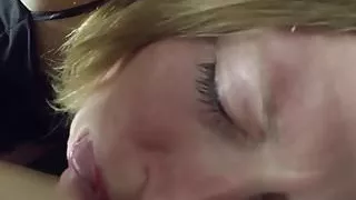 Blonde Frauen, Blasen, Sperma, Sperma im Mund, Abspritzen, Reife Frauen