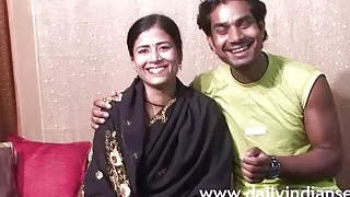 Cheating Indian Bhabhi Sex With Next Door Young Boy