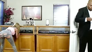 Brazzers - Big Butts Like It Big - Kat Dior Ramon - The Crow