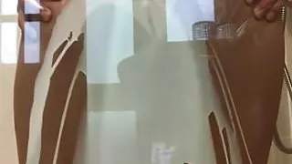 Essen und Milch im Arsch