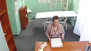 Cocksucking sales rep pussyfucked by doctor