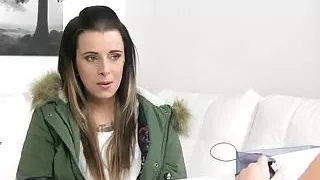 Inked client pussyfucked by lesbian agent