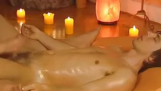 Exquisite Berührung für seinen Penis