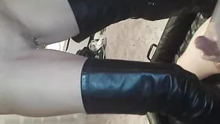 auf den Schwanz gepisst