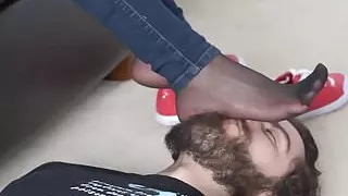 Stinky pantyhose under jeans