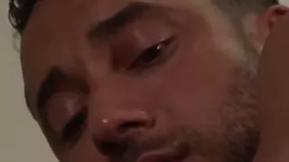 Solo hunk stuffs his round ass with big toys