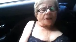 Abuela muy necesitada