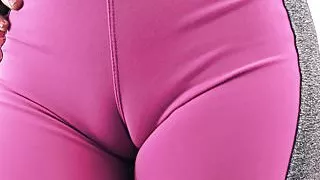 AMAZING BODY Latina EXPOSING CAMELTOE and ROUND ASS YOGA