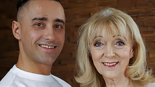 Lusty Grandma Szuzanne