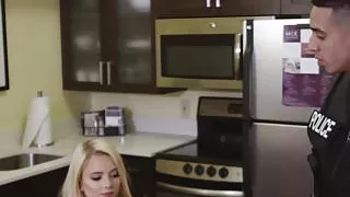 Busted hooker cockriding cop to avoid arrest