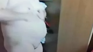 Meinen fetten Body eincremen