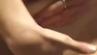 Ma soumise se branle devant son mari et se fait baiser