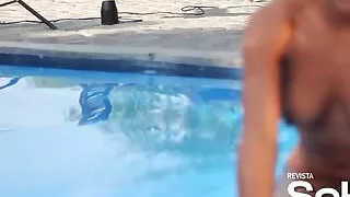 Peruana - Karen Dejo