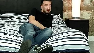 Raunchy homosexual Zach Connors plays with his big cock