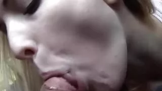 Blonde blow boyfriend in car