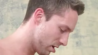 Junge Rothaarige bekommt Ihr enges Loch gestopft