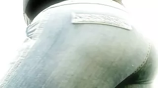 Tanya In Enger Jeans