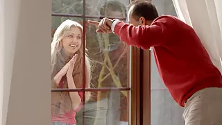 OLD4K. Stranger in a big house knows how to warm you up