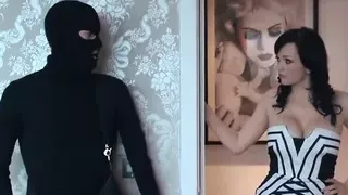 Jasmine Jae fucks a thief