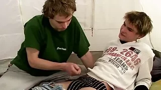 Twinks Karel Fox and Patrik Janovic enjoying bareback picnic