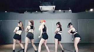 vietnamese dance practice