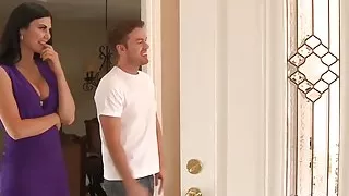 Busty MILF Jasmine Jae gets double penetrated in a threesome