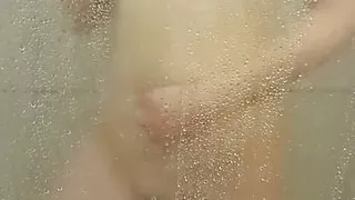 Samozadovoljevanje, Milf, Tuš, žena