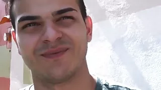 Heterosexueller Latino kommt beim Barebacking in POV hart auf Sperma