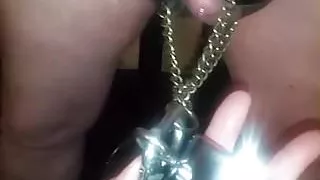 Schwanz- und Kugelgewichtsfolter