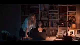 Heida Reed - lesbian scene in Stella Blomkvist s01e06