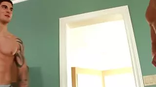 Muscle hunk cum covered after rimming in trio