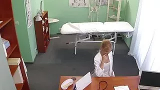 Doctors have pussy fucking trio in office
