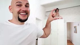 Nerdy teen Harmony Wonder got scared once she saw that cock