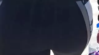 Bubble Booty Arab Walking MUST WATCH