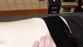 Ma che cosa sono quei segni rossi sulla pancia?