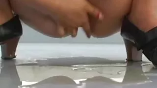 Japanese Peeing masturbation