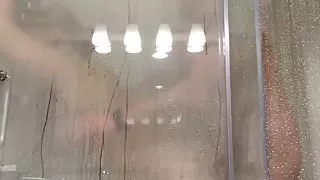 Schnelles Ficken unter der Dusche