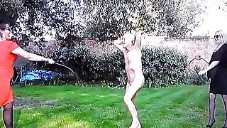 fouettage pour le plaisir de ses Maitresses