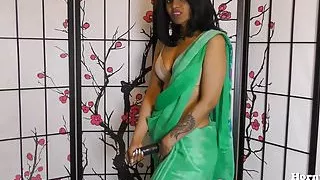 Hornylily CEI (Hindi)